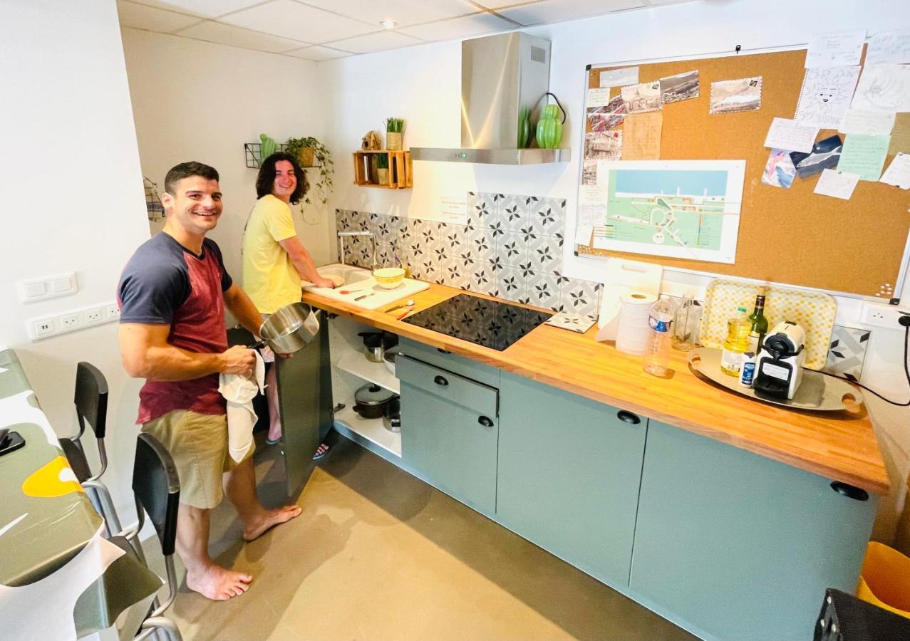 Spotsleeping Hostel อองเกลต์ ภายนอก รูปภาพ